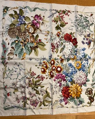 foulard Gucci con la stampa "Flora" originale nuov