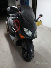 Scooter T-Max