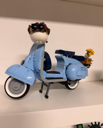 LEGO Icons Vespa 125 - 10298