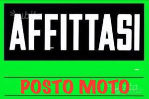 Posto moto in box interno parco
