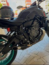 MT 07 PERFETTISSIMA NUOVA CON 6000KLM 