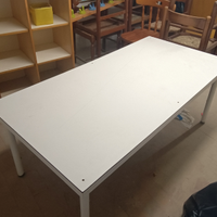 Scuola materiale vario