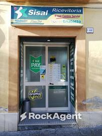 Attività / Licenza di 44 m² con 1 locale a Piedimo
