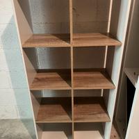 Mobile libreria stile Kallax Ikea