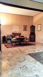 Incisa valdarno 8 vani servizio ampio terrazzo