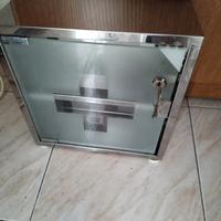 cassetta farmaci con chiave