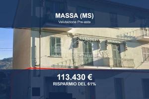 Immobile in asta di 141 m² a Massa