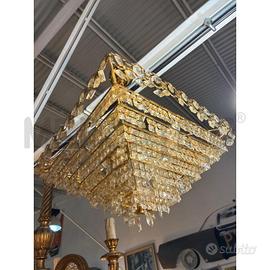 LAMPADARIO DORATO PIRAMIDALE CON CRISTALLI PENDENT
