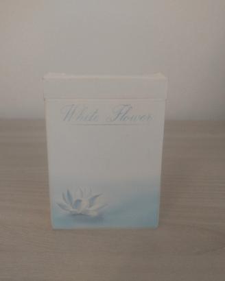 carte White Flower di Jack Nobile