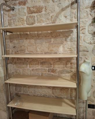 Arredamento attività commerciale