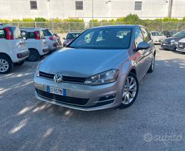Volkswagen Golf 1.6 TDI 5p. 4MOTION Highline BlueM