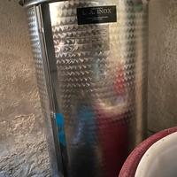 Serbatoio acciaio inox vino 600lt