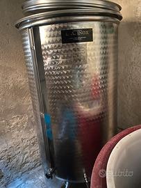 Serbatoio acciaio inox vino 600lt