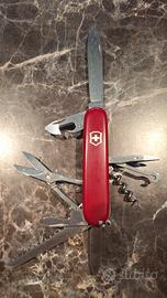 Victorinox Huntsman