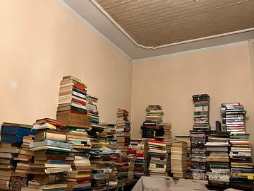 Oltre 950 libri book stock lotto mercatini lavoro