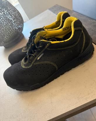 Scarpa antinfortunistica