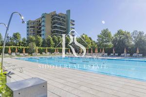 Appartamento di 163 m² con 4 locali e box auto a S