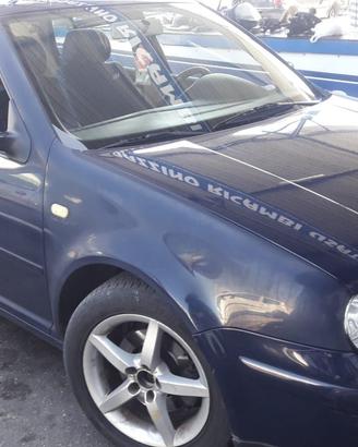 RICAMBI USATI AUTO VOLKSWAGEN Golf 4 Berlina AJM (