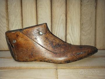 Antico forma per scarpe usata dai calzolai Arredo