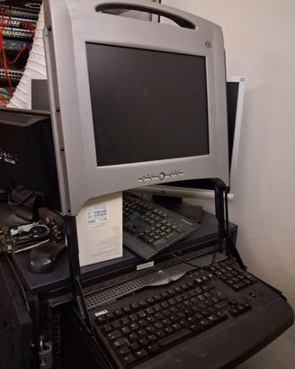 Rack server e gruppo di continiutà UPS APC