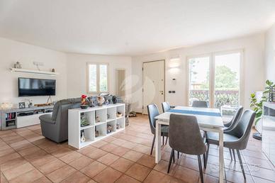 Villa di 143 m² con 4 locali e box auto doppio a M
