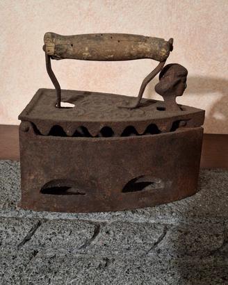 Ferro a carbone
