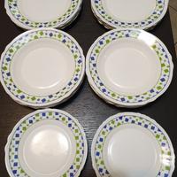 servizio piatti vintage Arcopal