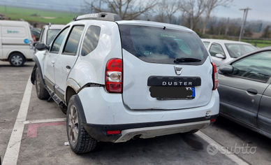 Dacia duster ricambi usati vettura rottamata