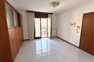 SPINEA Appartamento 2 camere con ascensore, garag