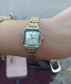 Orologio dorato elegante Chanel ⌚