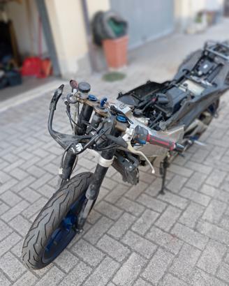 Aprilia RS 125 incidentata, prezzo trattabile 