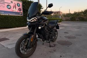 CFMOTO MT 800 2026 – 2.900 KM – PARI AL NUOVO