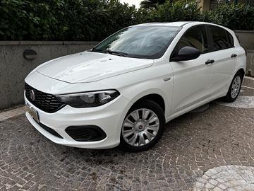 Fiat Tipo 1.3 Mjt S&S 5 porte Easy