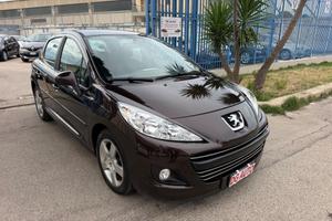 Peugeot 207 1.6 diesel 90 cv 2011 102.000 km