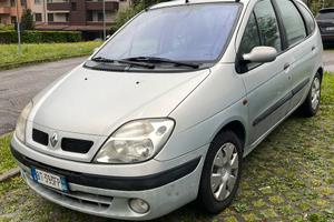 Renault scenic  gpl