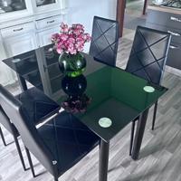 Tavolo in vetro + 4 sedie