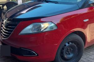 Lancia Ypsilon 1.3 MJT 95 CV bicolore S&S 5 porte