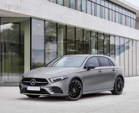 MERCEDES-BENZ A 180 d Automatic Premium