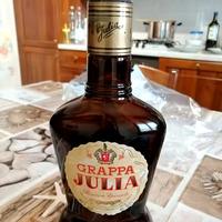 Bottiglia vintage di Grappa Julia riserva speciale