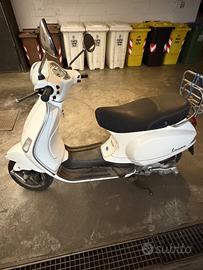 Vespa 125 lx
