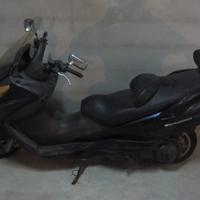 Suzuki Burgman 400 - 2004