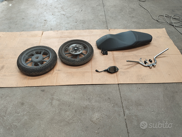 Pezzi di ricambio Honda 125