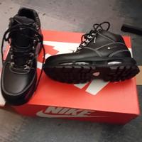 Nike Air Goadome n. 41 color nero nuove mai usate