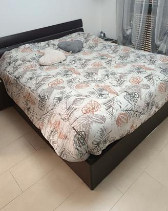 Letto matrimoniale con contenitore