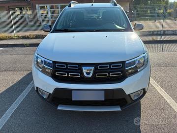 Dacia sandero 2017 (brave)