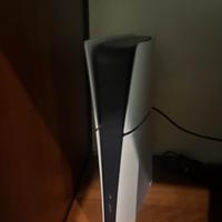 Ps5 slim digital 1 tera  pari al nuovo! Garanzia