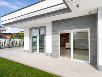 Villa di 120 m² con 4 locali a Roma