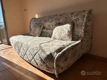 Divano letto in buone condizioni