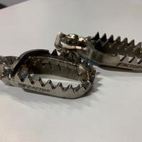 Pedane Raptor Titanium per Husqvarna / KTM / GAS G