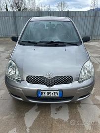 Auto Toyota Yaris iscritta ASI